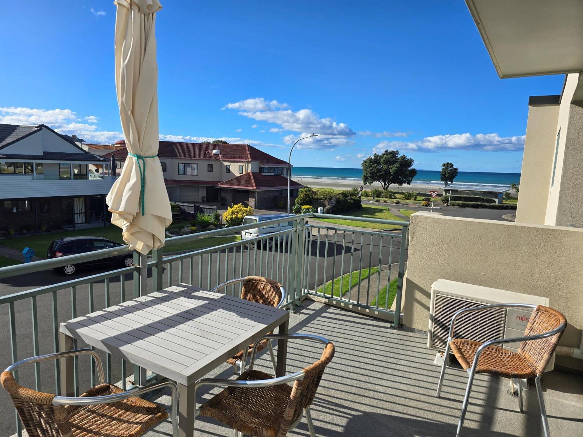 Beachpoint Apartments Ohope Exterior photo